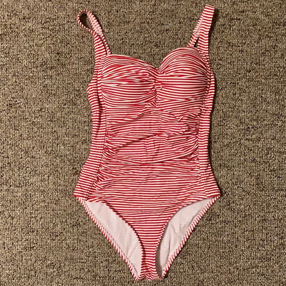 🩱👙SUPER CUTE 🇺🇸 4th of July Red & White stripe